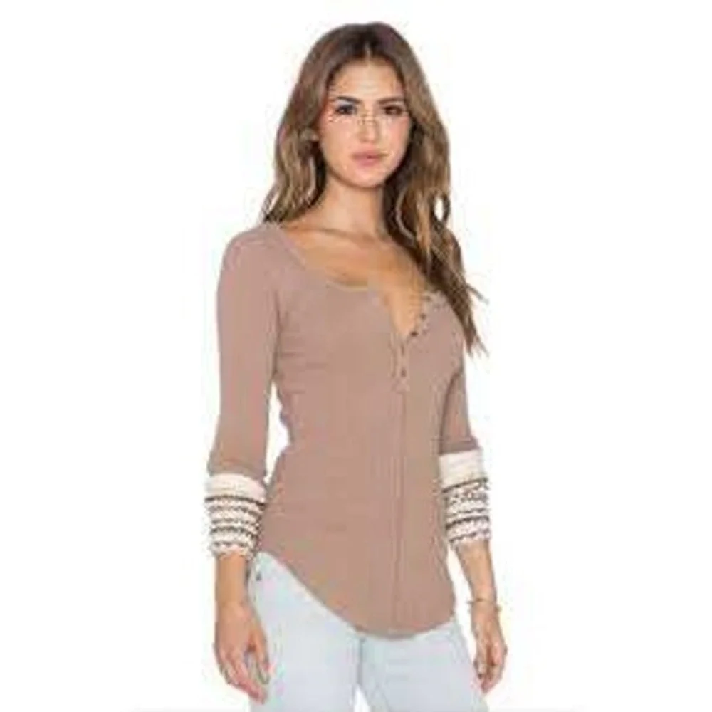 Free People Sunset Park Thermal Henley Mauve Brown Crochet‎ Cuff Women Top Small
